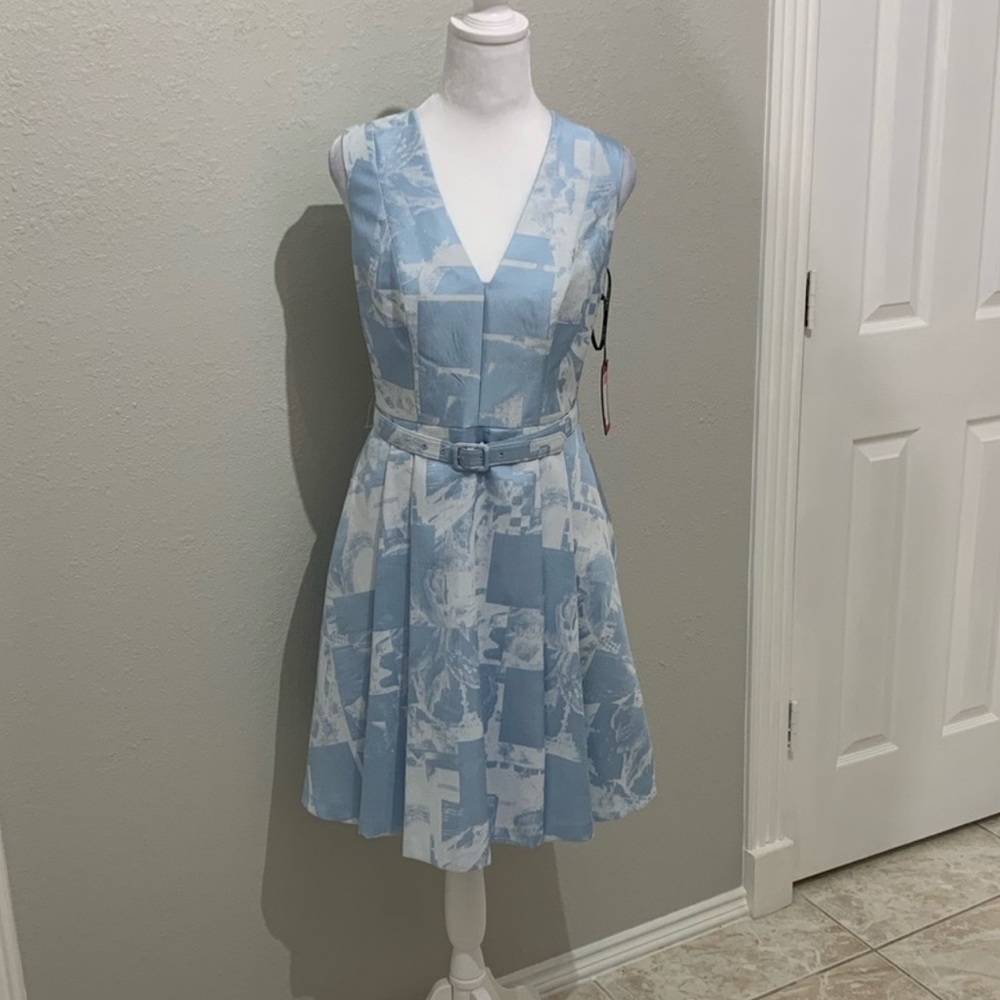 Vince Camuto Light Blue & White Patterned Sleeveless Fit-and-Flare Dress